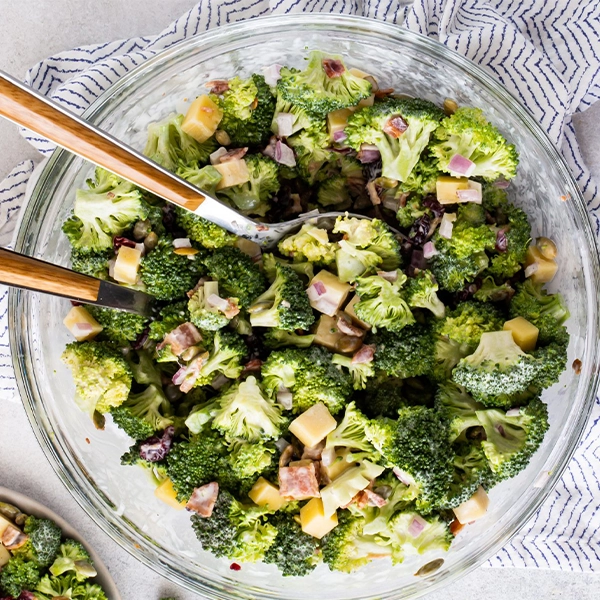Easy Broccoli Salad with Bacon and Cheese